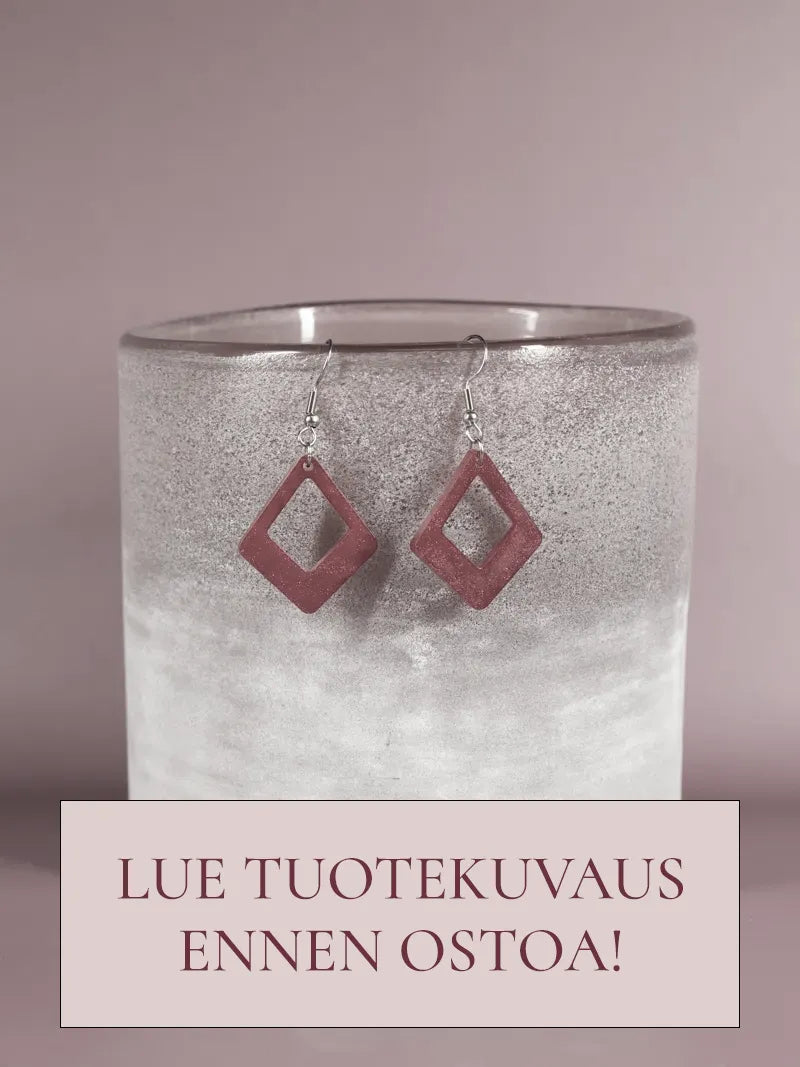 Yksinkertaiset korvakorut (Livestream-tuote)